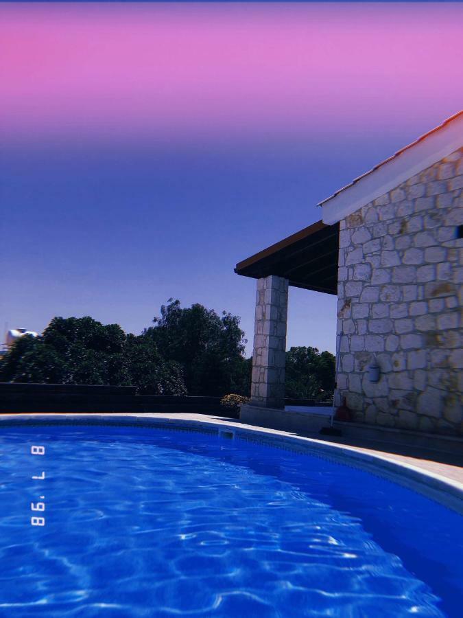 Afroditi House Stroumbi エクステリア 写真